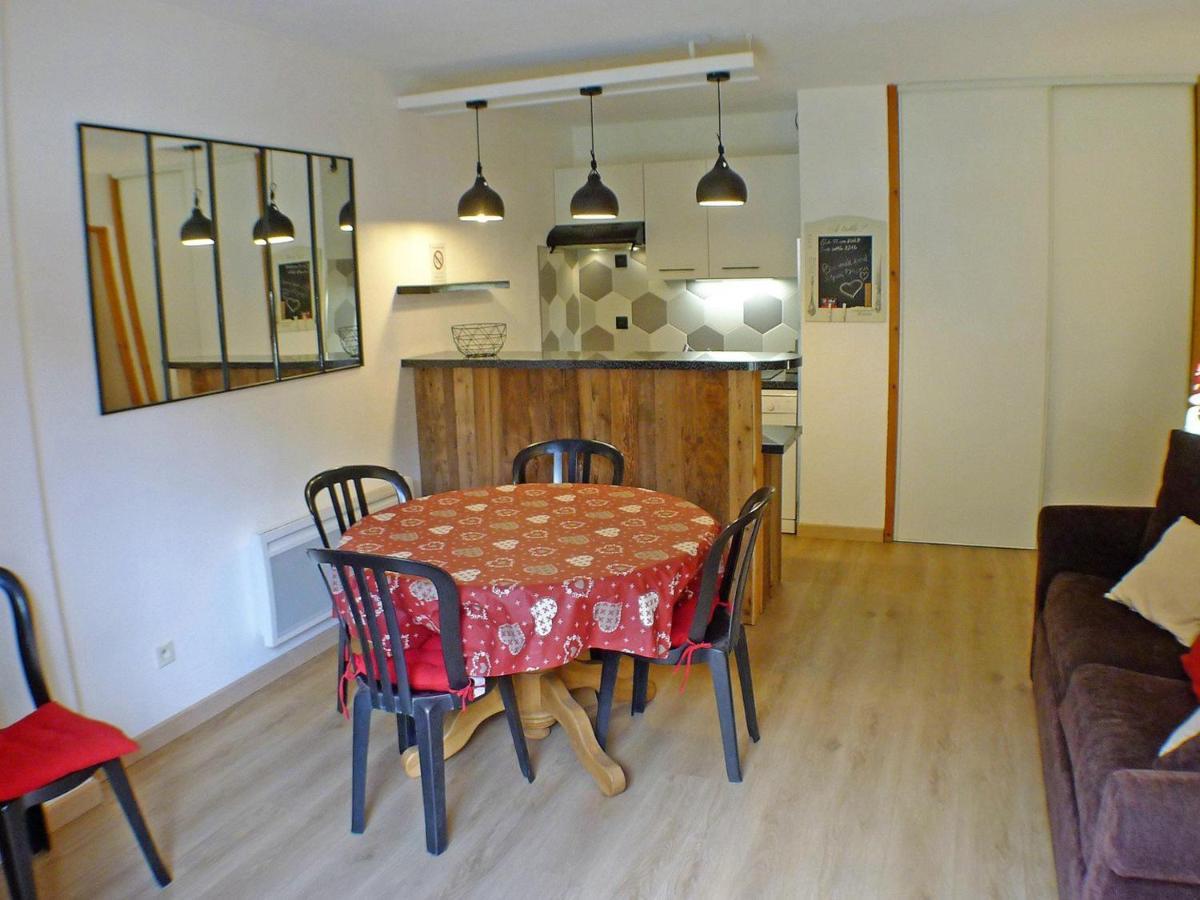 Appartement Confortable Avec Piscines, Terrasse Et Parking A Samoens - Fr-1-629-100 Εξωτερικό φωτογραφία
